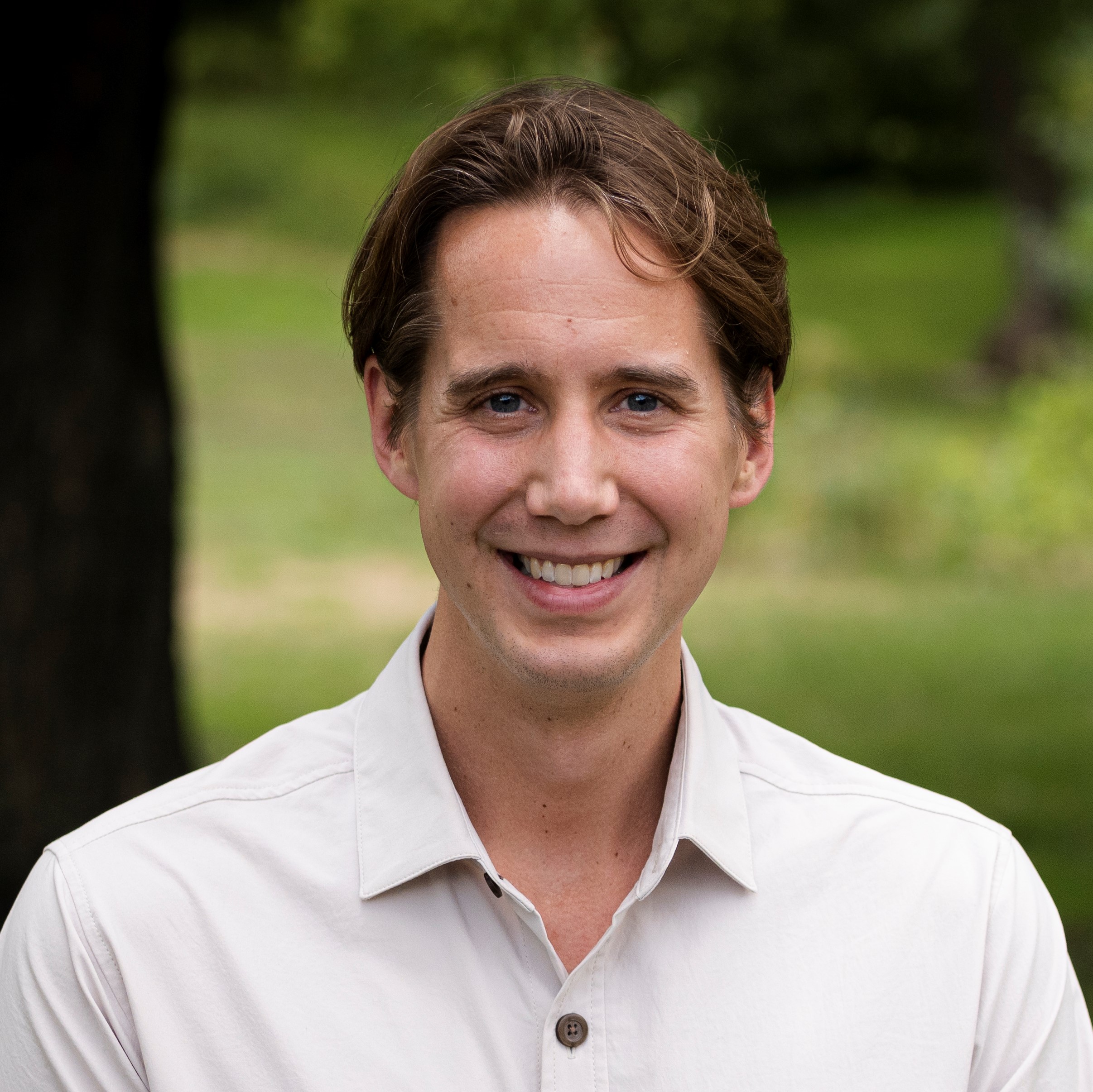 Andy Sonnesyn headshot