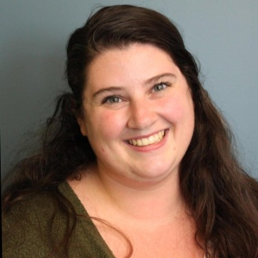Hannah Jones headshot
