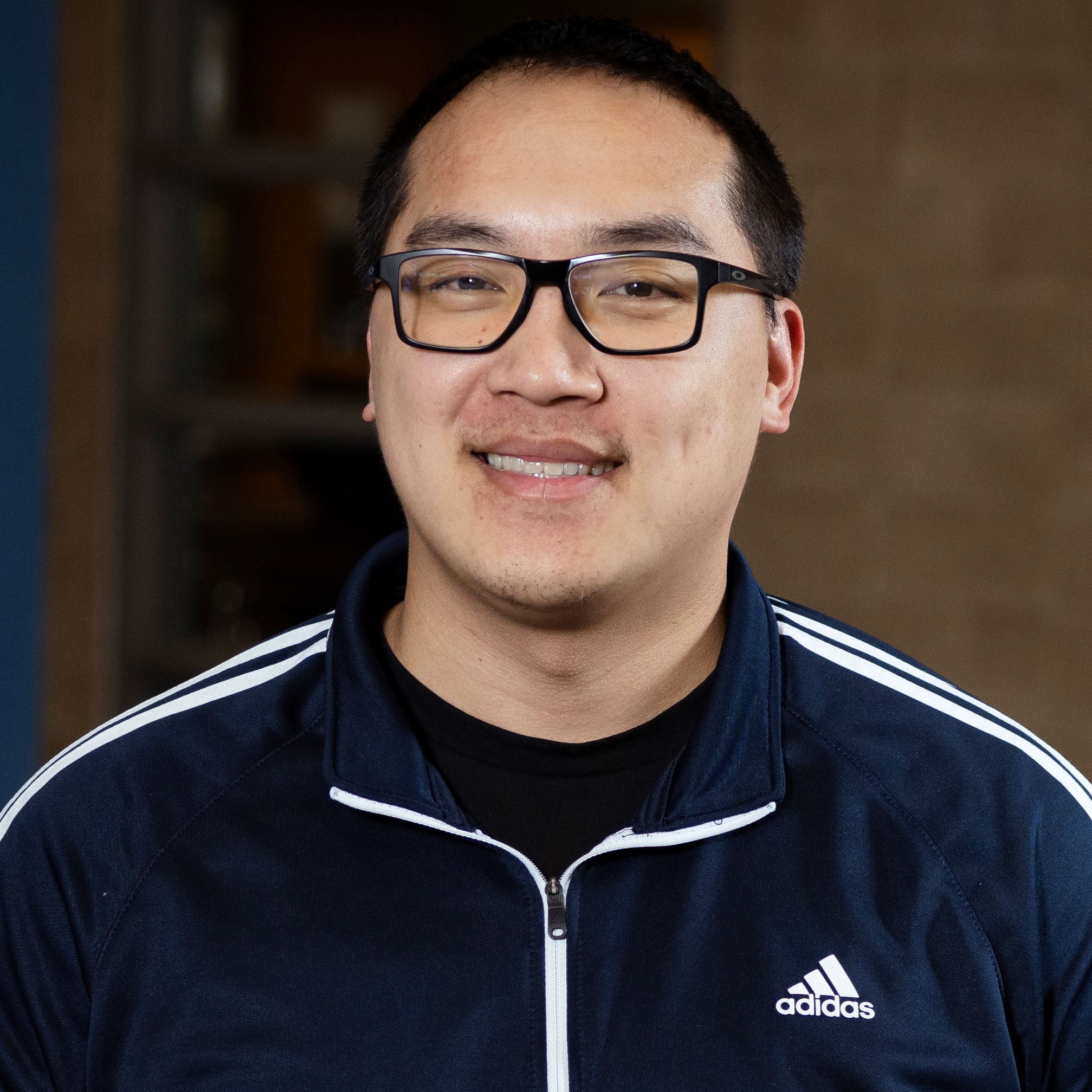 Kong Xiong headshot